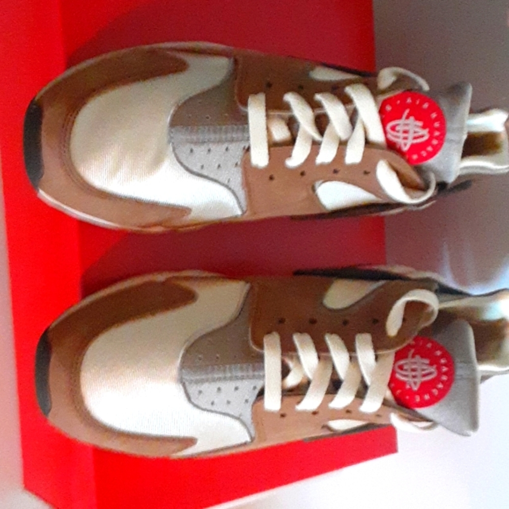 Nike Air Huarache LE Stussy Desert Oak